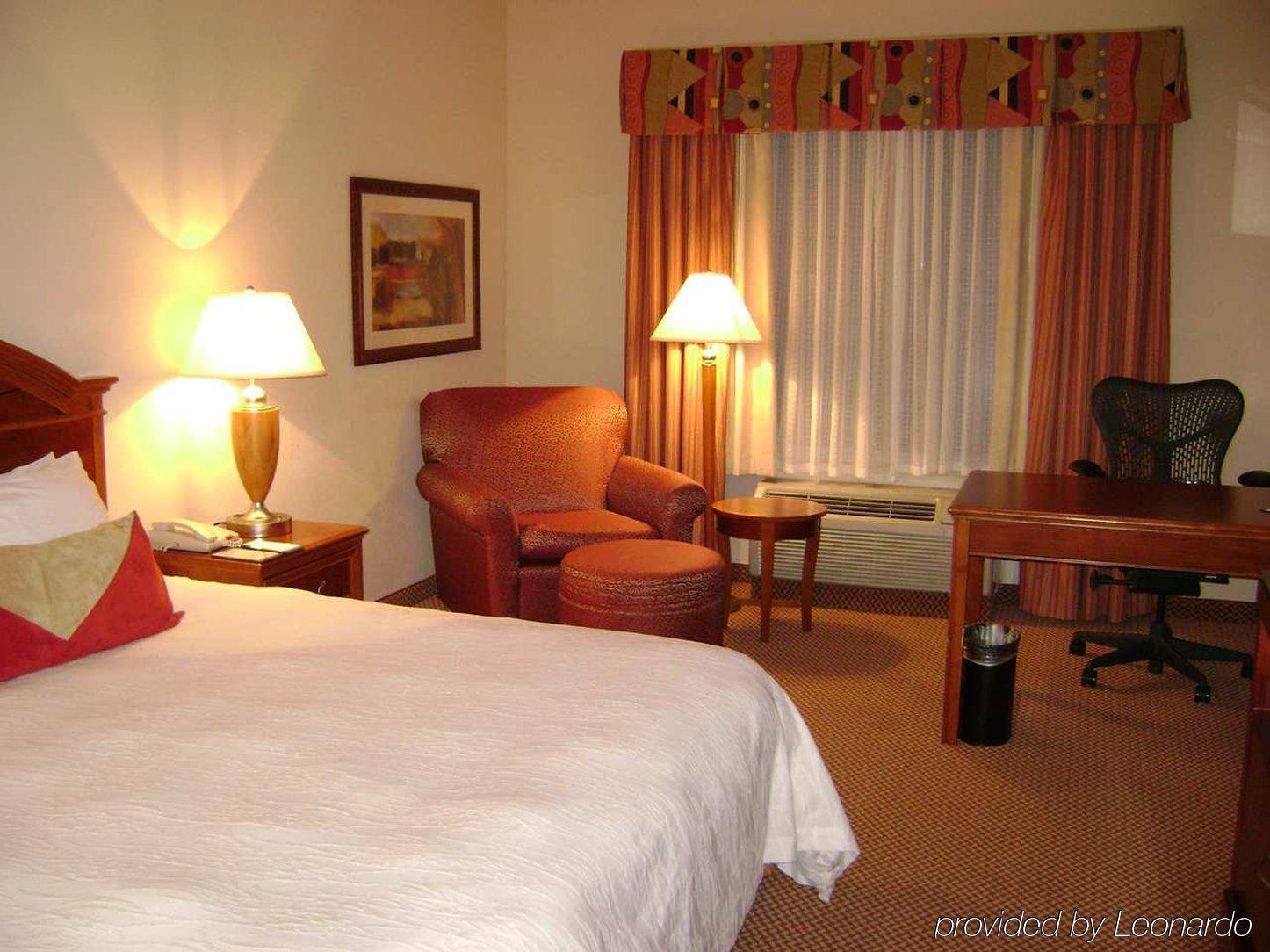 Hilton Garden Hotel 3*